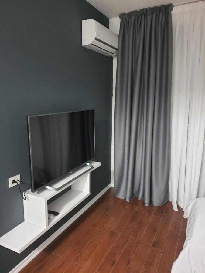 Modern Apartment Korca 3 Extérieur photo