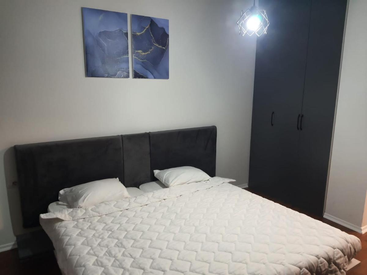 Modern Apartment Korca 3 Extérieur photo